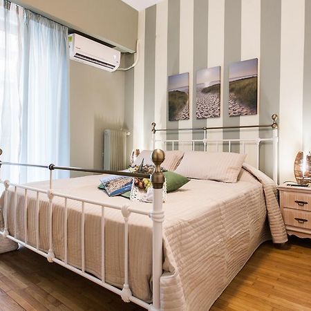 Charming Acropolis Metro Station Apartment, Clean And Cozy Атина Екстериор снимка