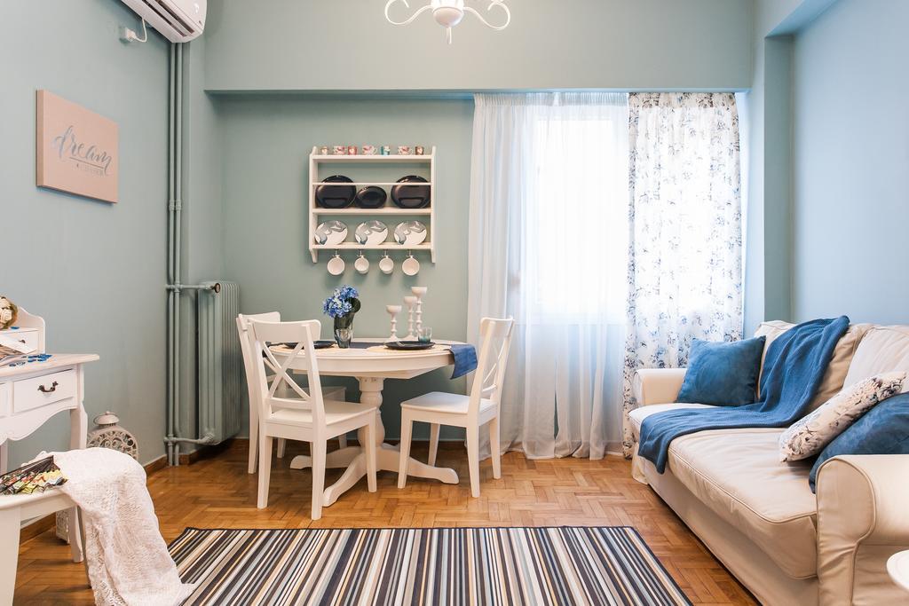 Charming Acropolis Metro Station Apartment, Clean And Cozy Атина Екстериор снимка