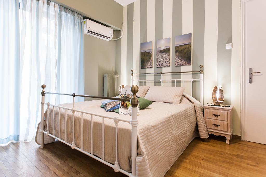 Charming Acropolis Metro Station Apartment, Clean And Cozy Атина Екстериор снимка